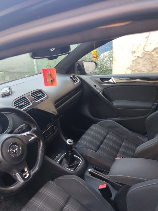 Vând Volkswagen Golf 6 GTD