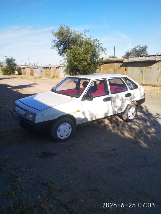 Автомобиль ваз 2109