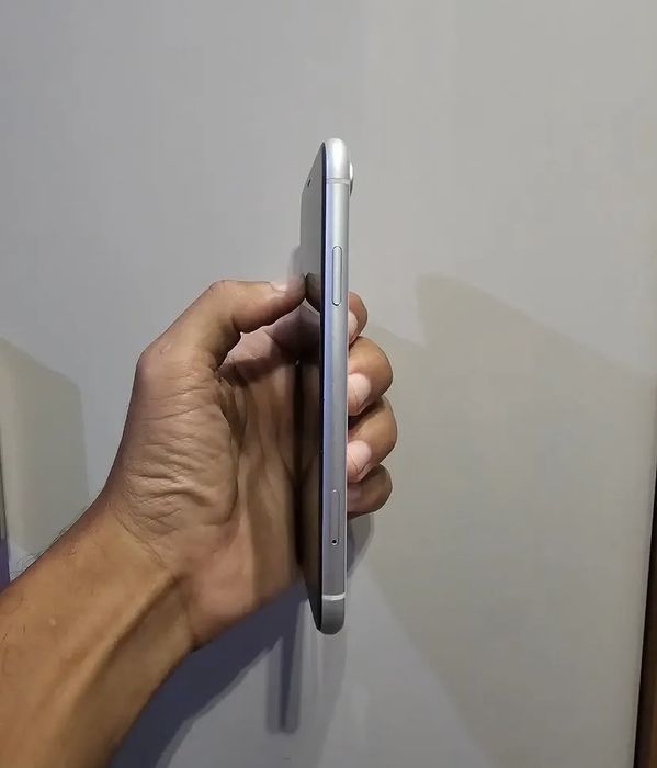 Продам Айфон XR 64gb 100%
