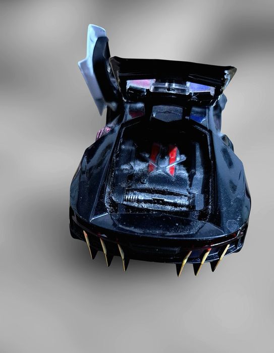 Метални реалистични модели на Lamborgini Veneno i LP770-4 Police Lambo