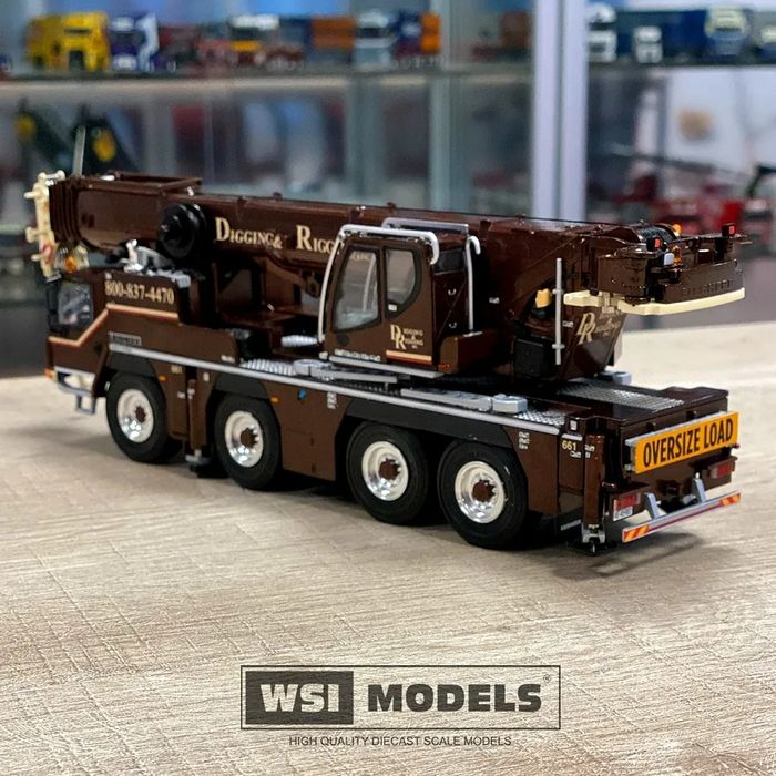 Продается макет модель крана Liebherr LTM  1090- 4.2