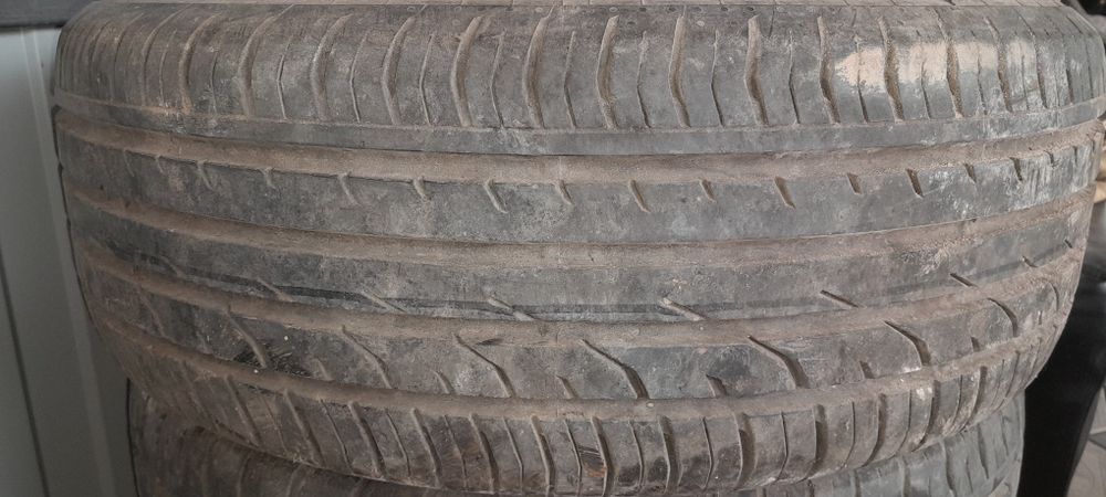 Шины лето R17 Continental бу