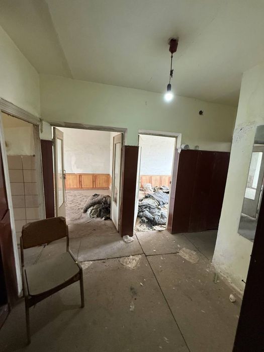 Срочно продаётся 3х комнатная квартира 77 серия дом Мархабо 2 этаж