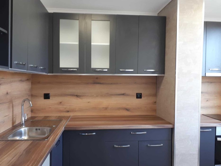 Продава се Тристаен апартамент в Плевен, 9-ти квартал - 106 кв.м за 1368 €/кв.м - Снимка #8