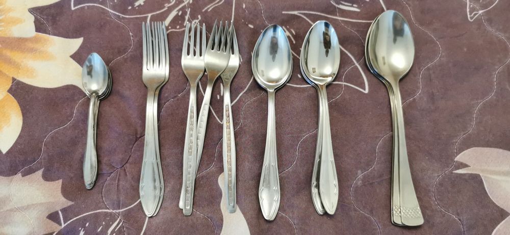 Продавам домашни потреби