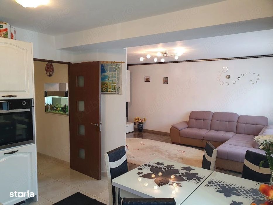 Vanzare Apartament 4 camere