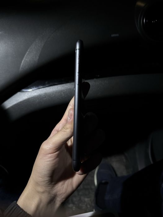 Iphone 11 black 64gb