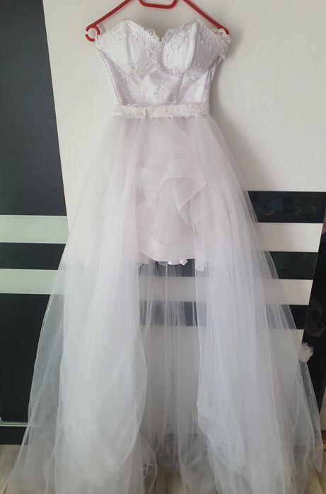 Булченска къса Рокля със шлейф