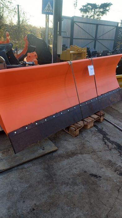 Lama deszapezire buldoexcavator Caterpillar