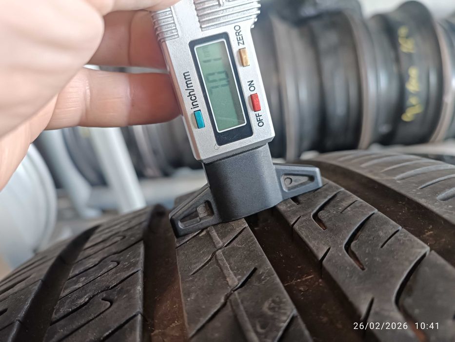 2бр.летни гуми 245/40/18 Barum