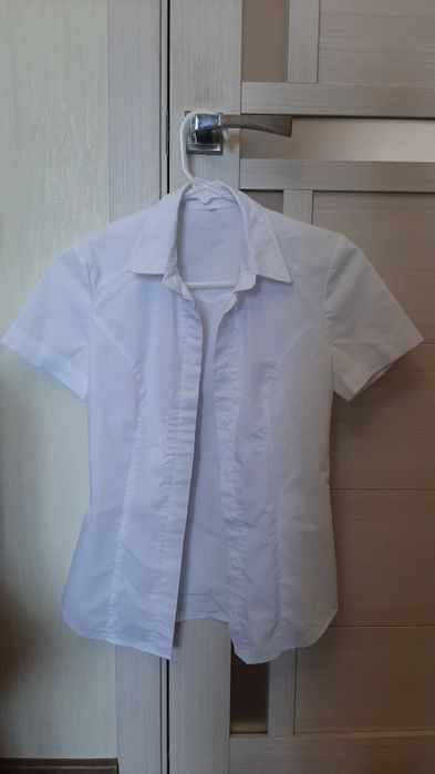 Продам школьные рубашки для девочек