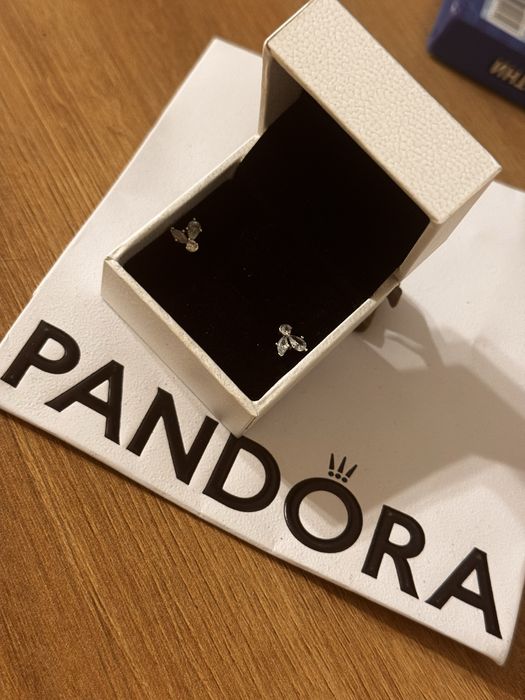 Пандора обеци Pandora