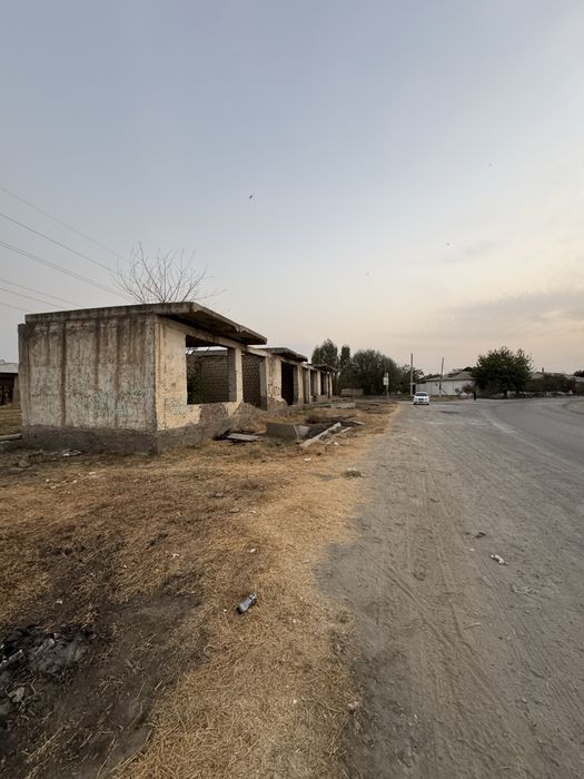 Toqchiliqda umumiy maydoni 150 kv li dukon