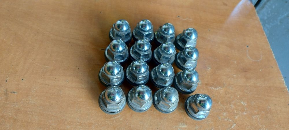 Гайки за Митсубиши mitsubishi