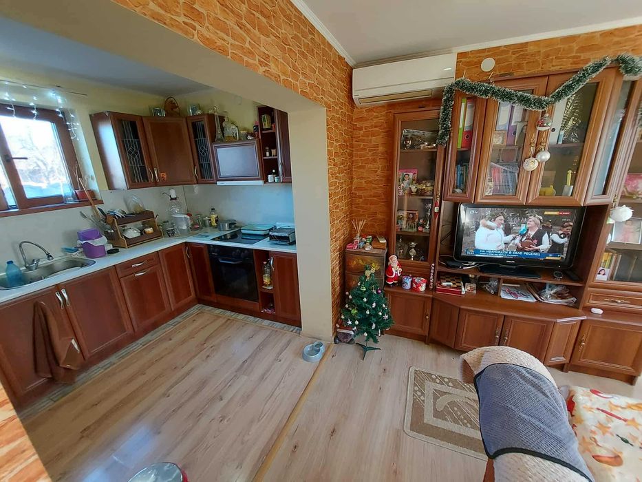 Къща, 100кв.м, кв. Въбел