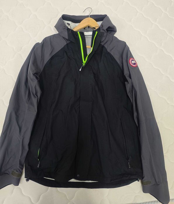 Пролетно яке CANADA GOOSE оригинално