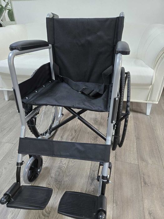 Кресло-коляска новая