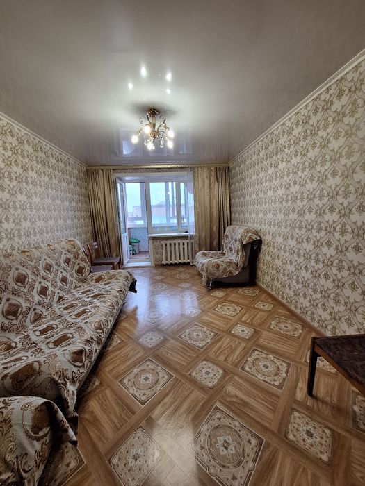 Продам 3 комнатную квартиру район .