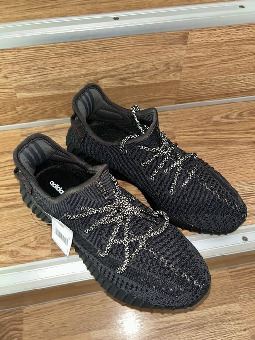 Yezzy 350 black