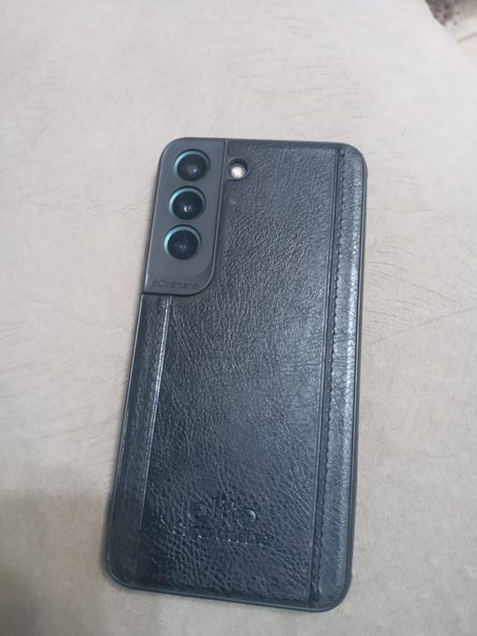 Продам самсунг s 22 память 128