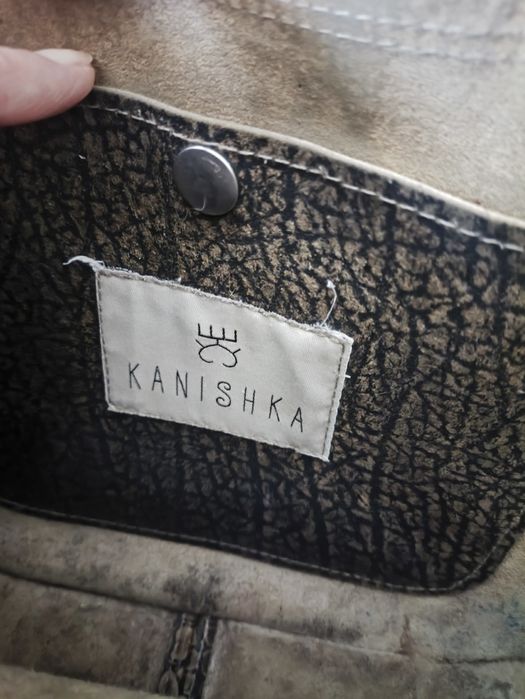 Кожаная сумка Канишка