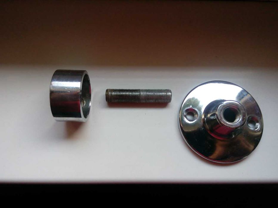 крепление для змеевика (полотенцесушилки)