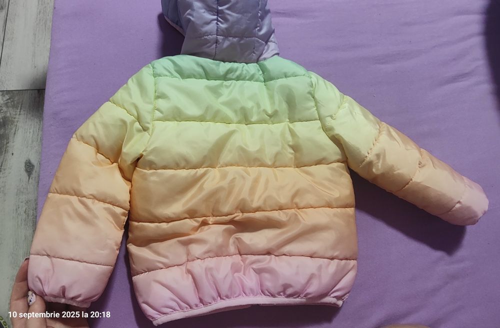 Geaca fetița curcubeu 3 ani