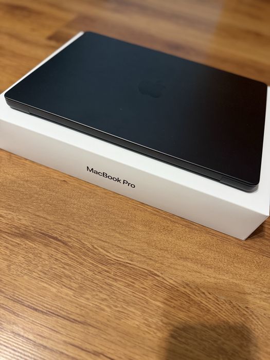 Apple MacBook Pro 14" M5 10C/10G 16RAM/ 512SSD
