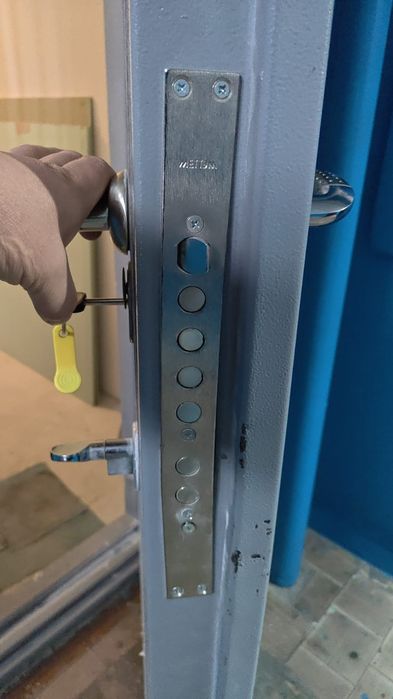 Продам дверь браузер