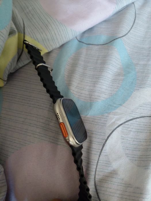 Асаламалекум продам эпл вочи срочно за 5500