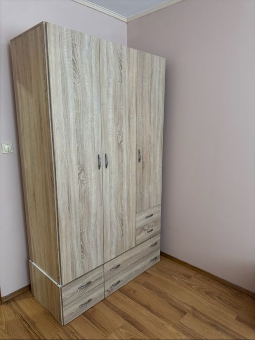 Дава се под наем Тристаен апартамент в Варна, Гръцка махала - 120 кв.м за 1000 € - Снимка #14