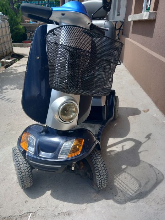 Инвалидна електрическа количка (  четириколка )