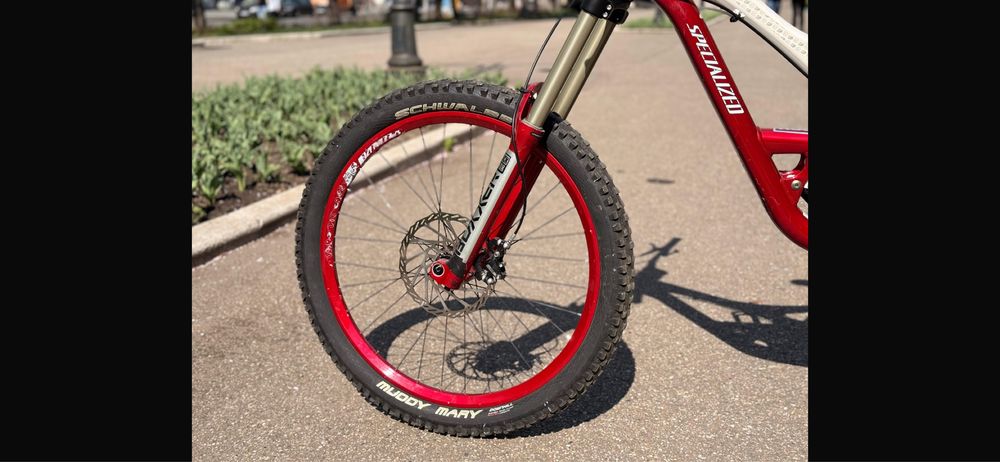 Vand bicicleta specialized demo 8 2014 DH