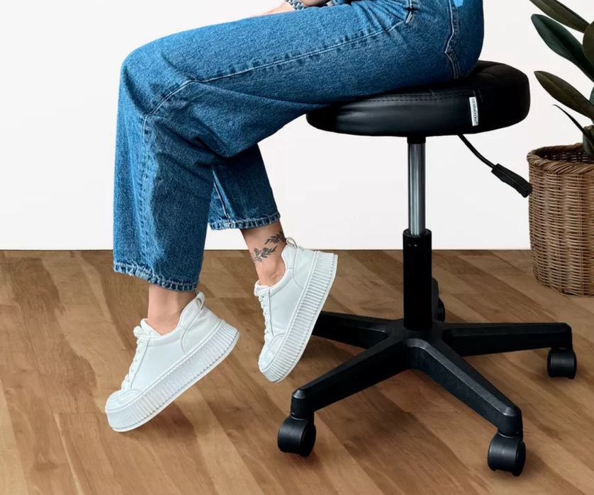 Продам косметологический стул