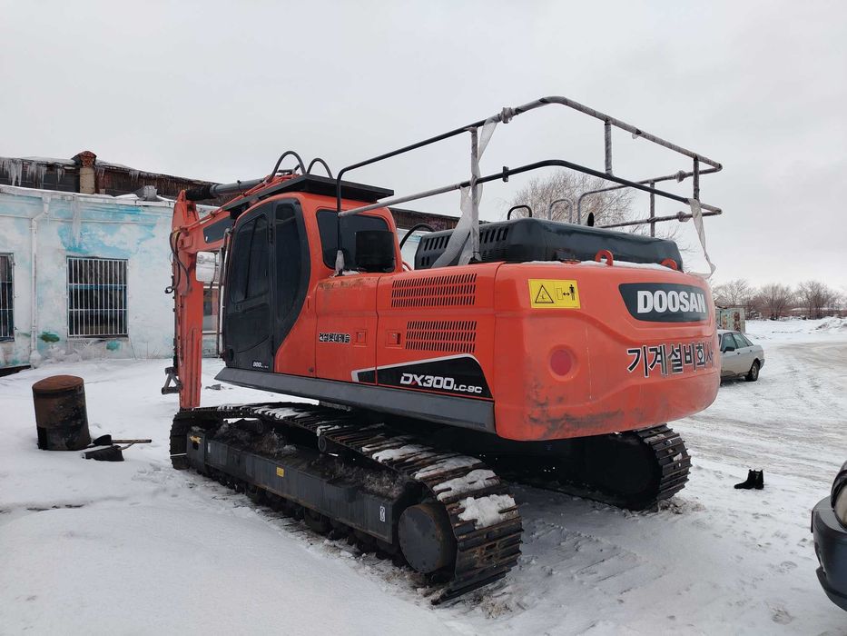 Услуги экскаватора 30 тонн и гидромолота