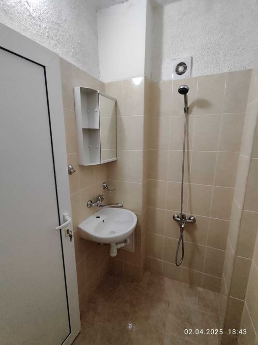 Дава се под наем Едностаен апартамент в София, Гоце Делчев - 46 кв.м за 433.5 € - Снимка #6