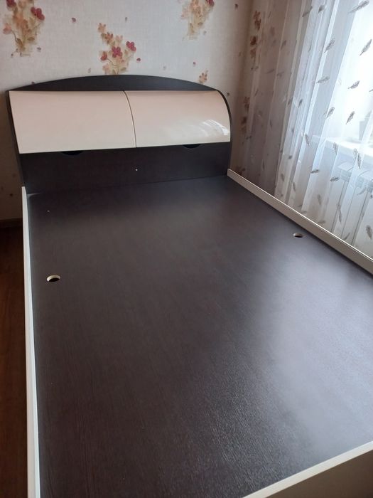 Продам двухспанлный кровать