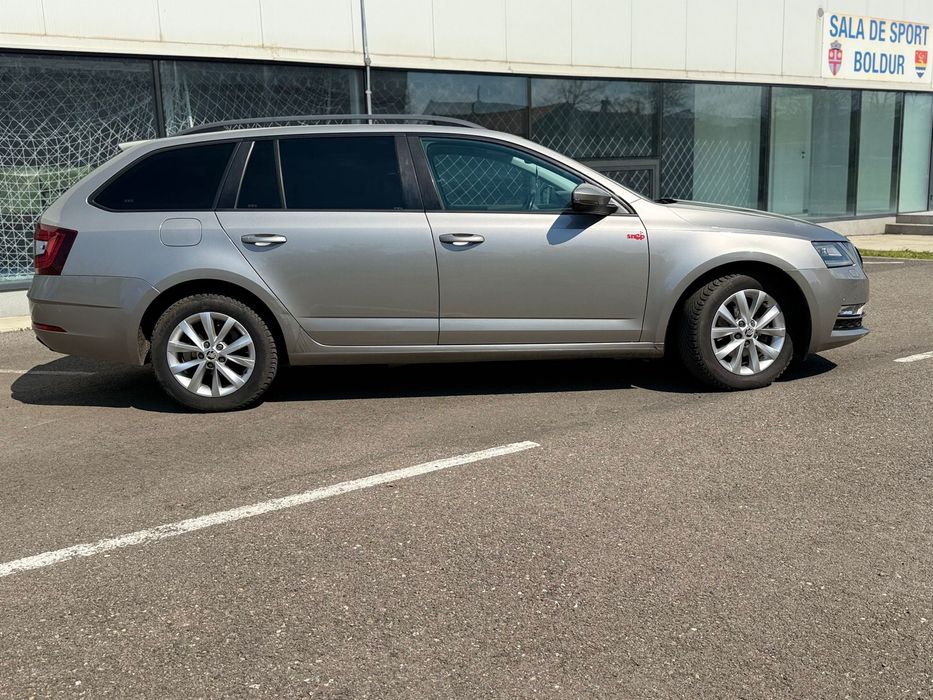 SKODA Octavia 2018 — imagine 5