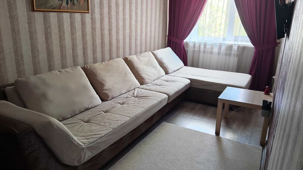 Продам угловой диван б/у