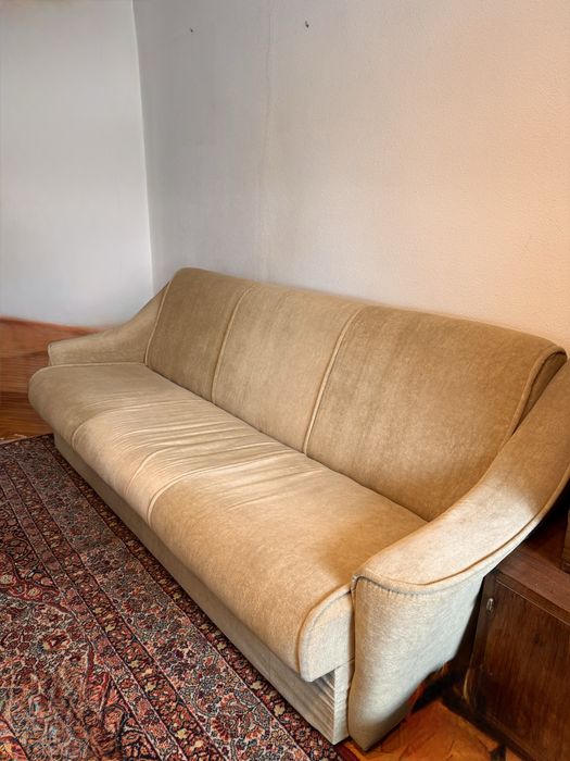 Set Canapea + 2 Fotolii – Bun de folosit, preț ok!