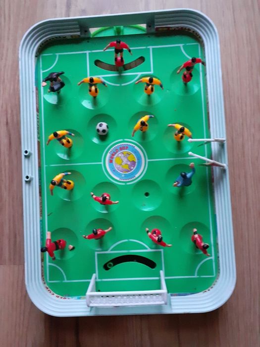 Детска игра "Мини футбол ",Настолна игра "Магия борас" и ШАХ дървен