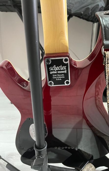 Продам срочно лупер гитару комби усилитель