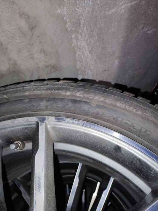 Продавам джанти с гуми за BMW