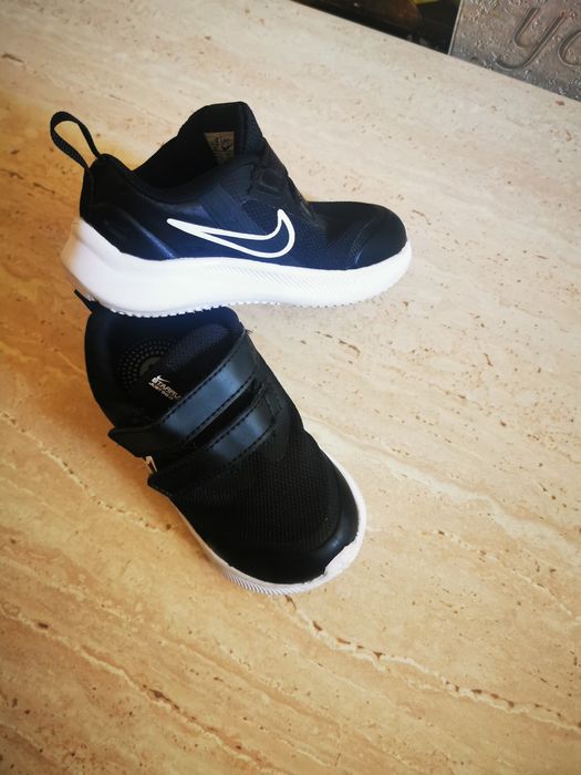 Sandale, pantofi, adidași