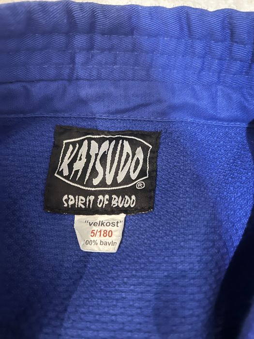 Продавам кимоно KATSUDO, размер 5 (180 см), синьо, 100% памук