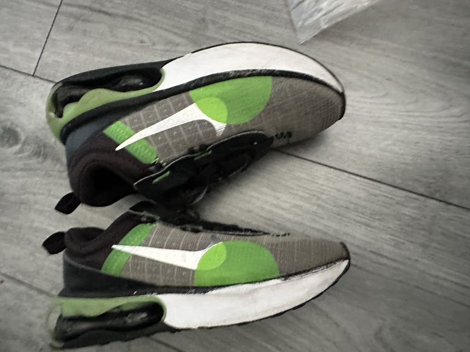 Маратонки Nike номер