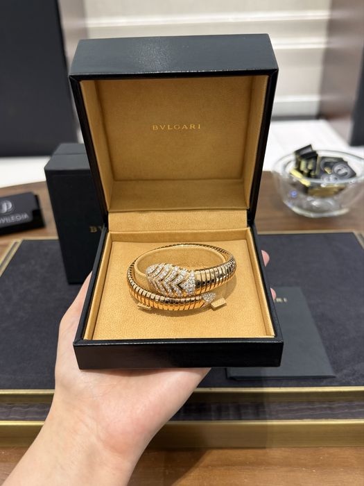 Браслет с бриллиантами Bvlgari Serpenti BR856845