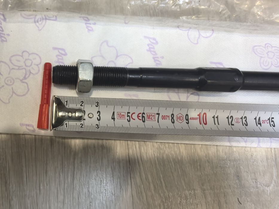 Продам рулевую тягу