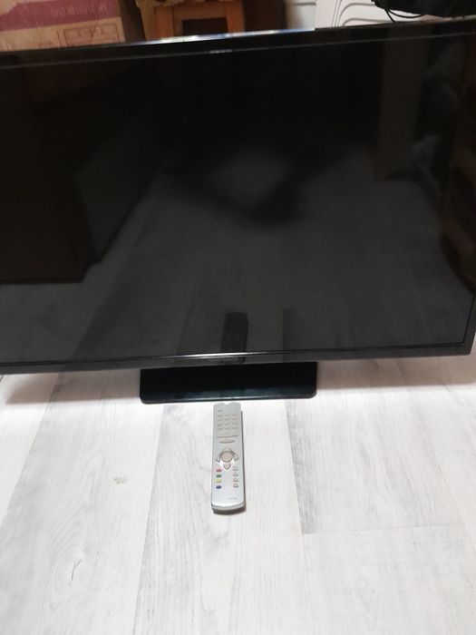 Televizor Orion cu DVD inclus  85 cm diagonala