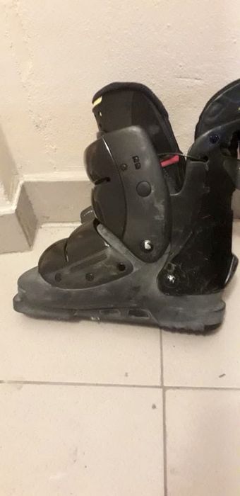 Продам ботинки лыжные